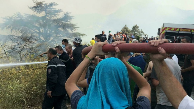 السلطات الجزائرية: انتهى الخطر والحرائق تحت السيطرة